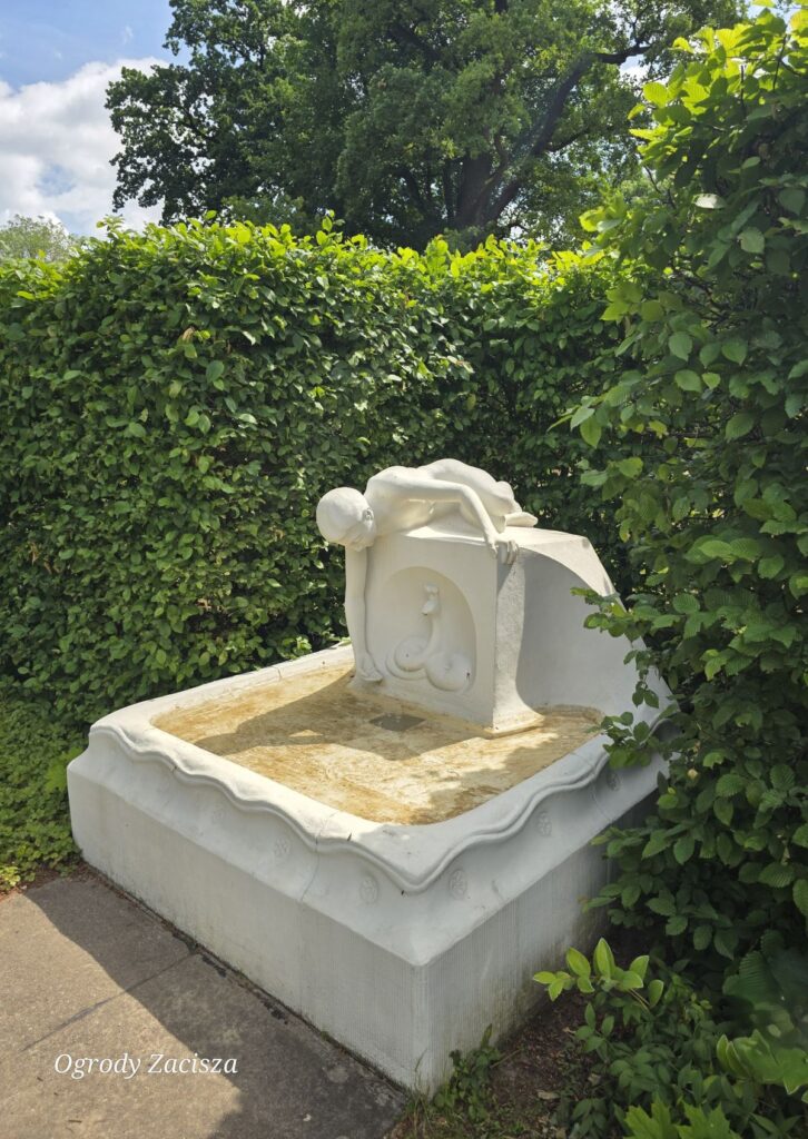 Fontanna z wężęm